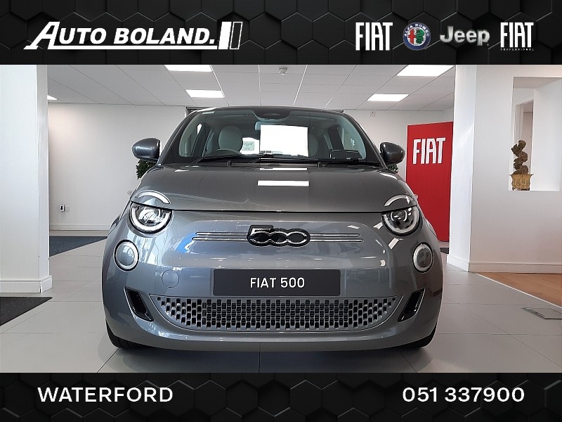 Fiat 500 *available for immediate delivery*  - La prima , Glass roof , Leather interior , wireless carplay