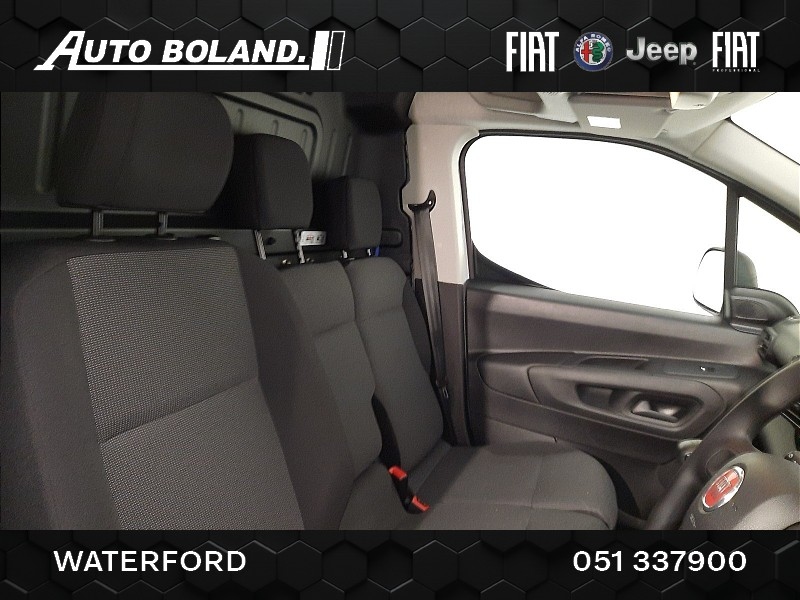 Fiat Doblo SWB Doblo 100bhp - 3 Seat , Camera + sensors , Cruise & A/C