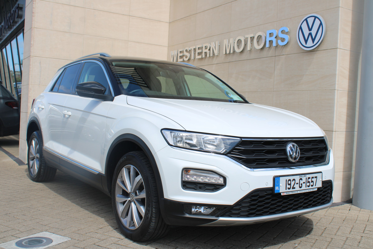 Volkswagen T-Roc Really Nice Example,Very Low kms, Two Tone Colour,Design Spec + Upgrade 17" Alloys,Chrome Pack,Adaptive Cruise Control,App Connect + much more1.6 Tdi