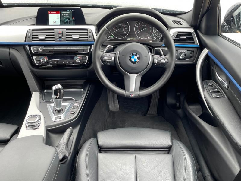 BMW 3 Series 330e M-Sport  M-Performance