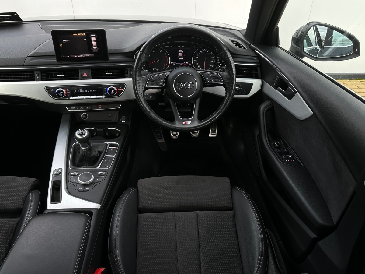 Audi A4 2.0 TDI 190HP Ultra S Line
