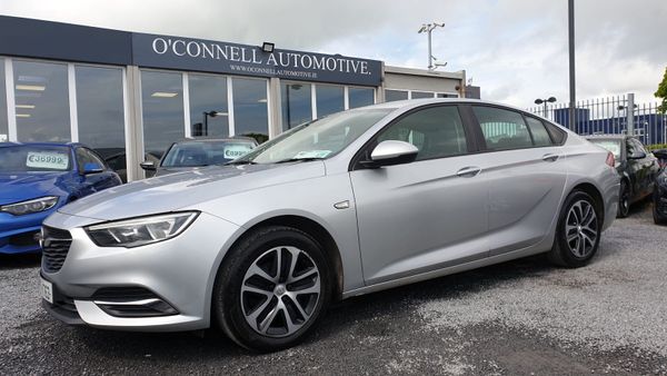 Used Opel Insignia 2018 in Dublin