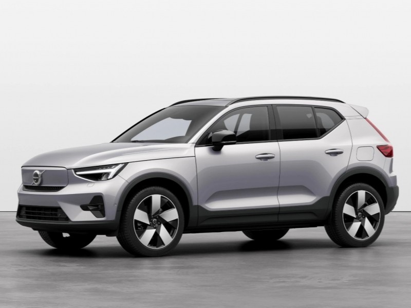 Volvo XC40 Recharge PLUS Electric / NEW EXTENDED RANGE / August delivery