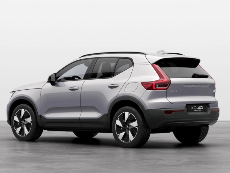 Volvo XC40 Recharge PLUS Full Electric / NEW EXTENDED RANGE