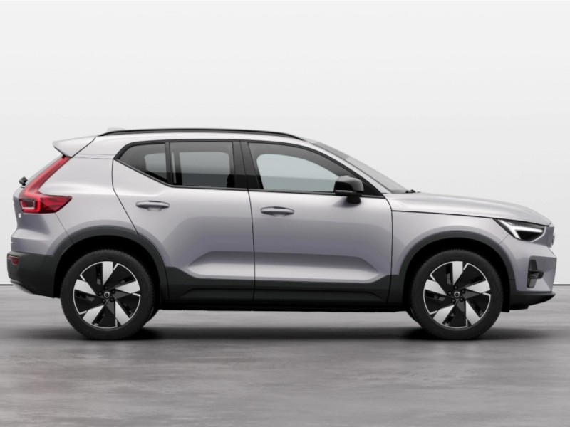 Volvo XC40 Recharge PLUS Electric / NEW EXTENDED RANGE / August delivery