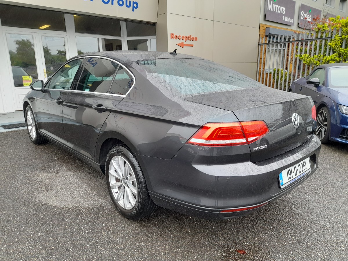 Volkswagen Passat 2.0 TDI (150bhp) COMFORTLINE BMT ** SAVE 2055eur -FINANCE Available Online - Get APPROVED Today -  MASSIVE Used Car SALE Now On **