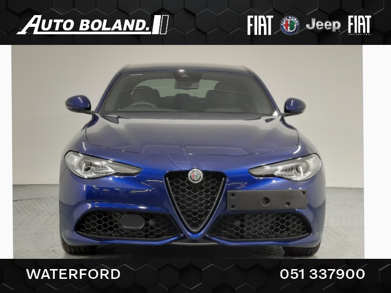 Alfa Romeo Giulia *Available for immediate delivery*Alfa Romeo Giulia 2.2D 190bhp Sprint - Reversing camera , Adaptive Cruise control , Deep Blue metallic paint